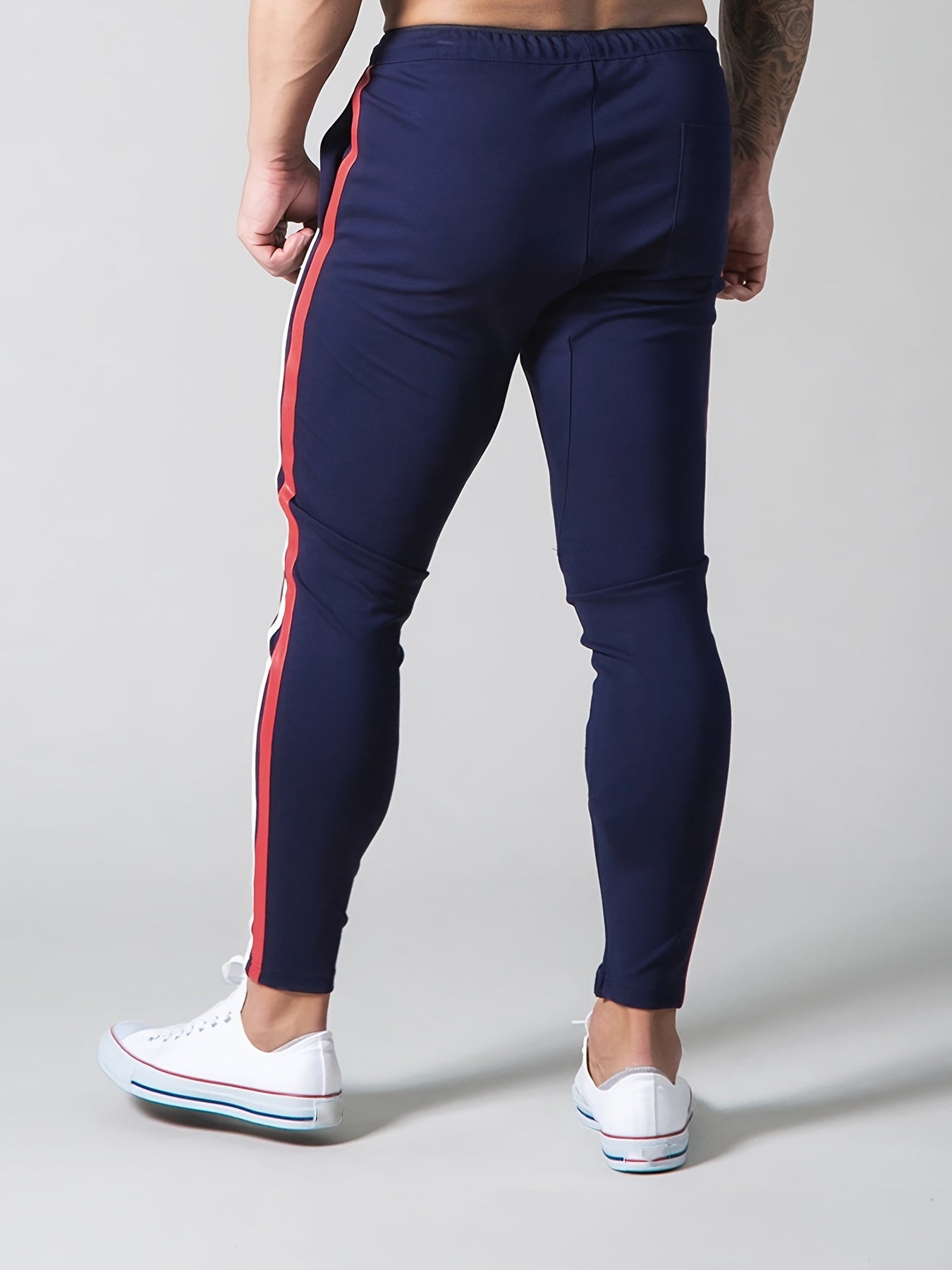 Pantaloni sportivi della tuta con motivo a righe