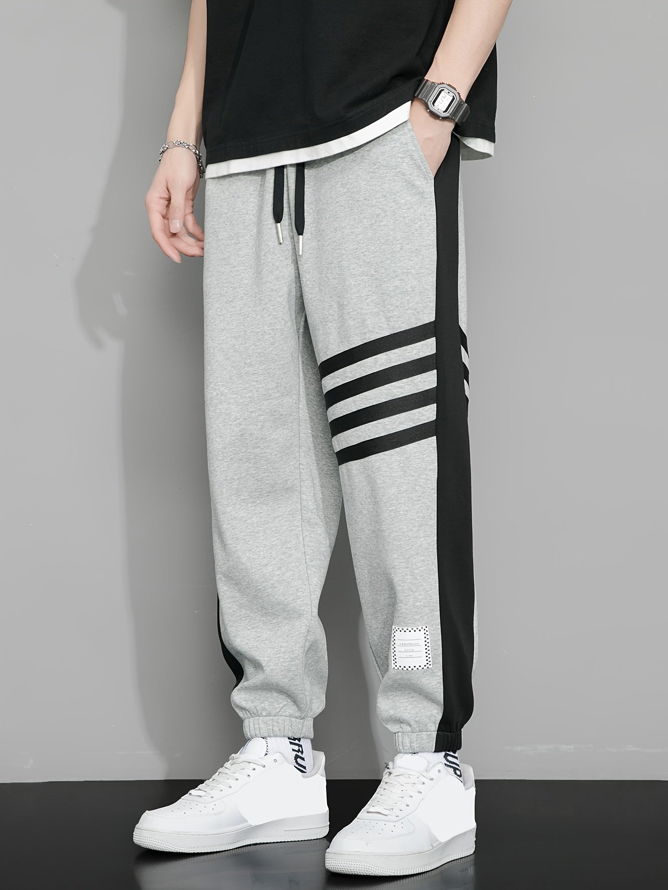 Pantaloni della tuta da uomo a righe
