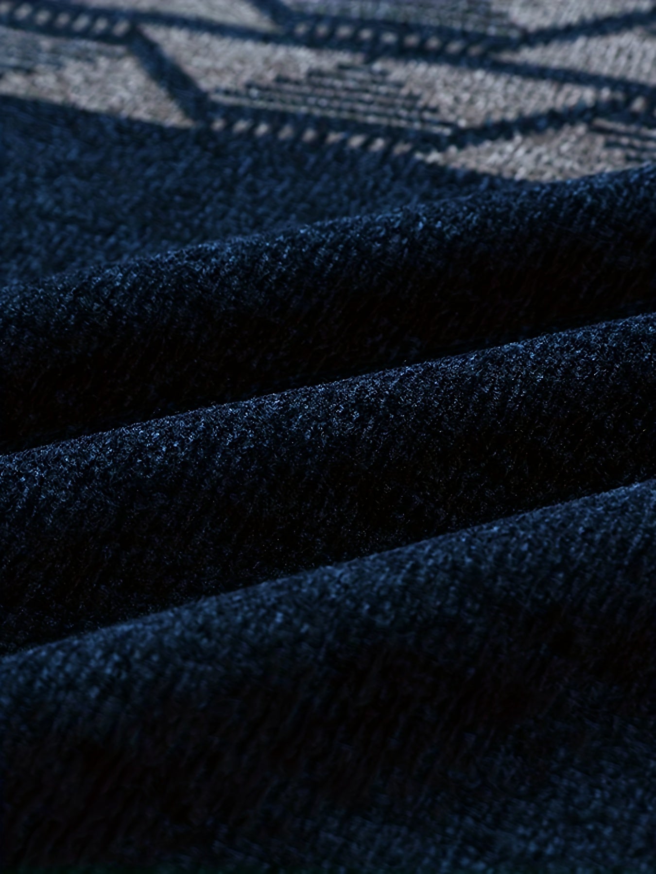 Maglione lavorato a maglia slim con motivo etnico