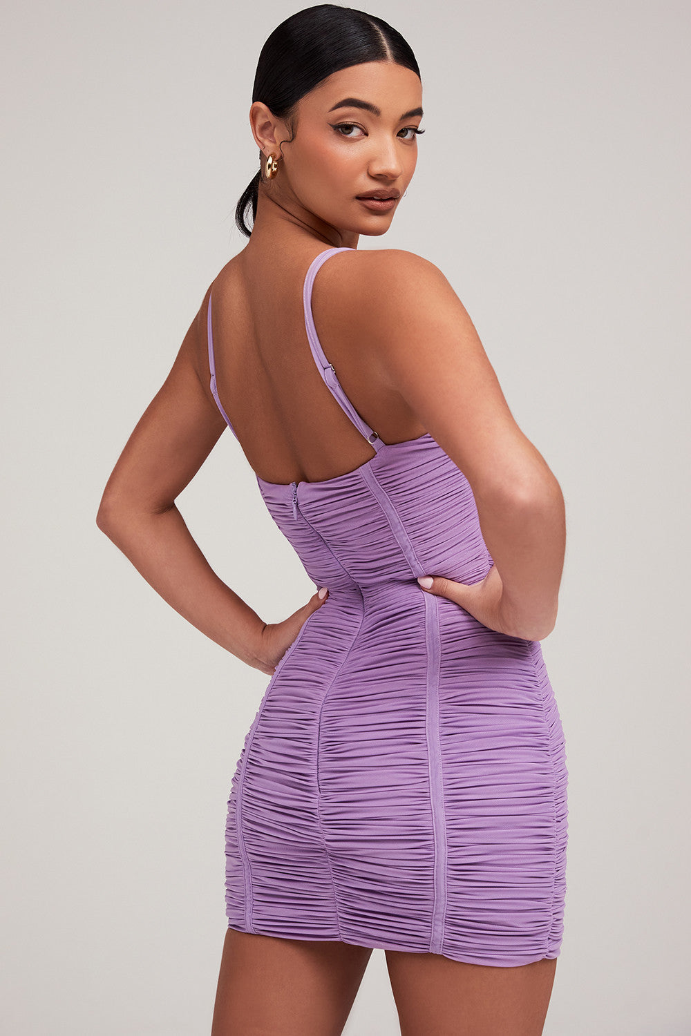 Abito Mistress Rocks in rete lilla con cut-out