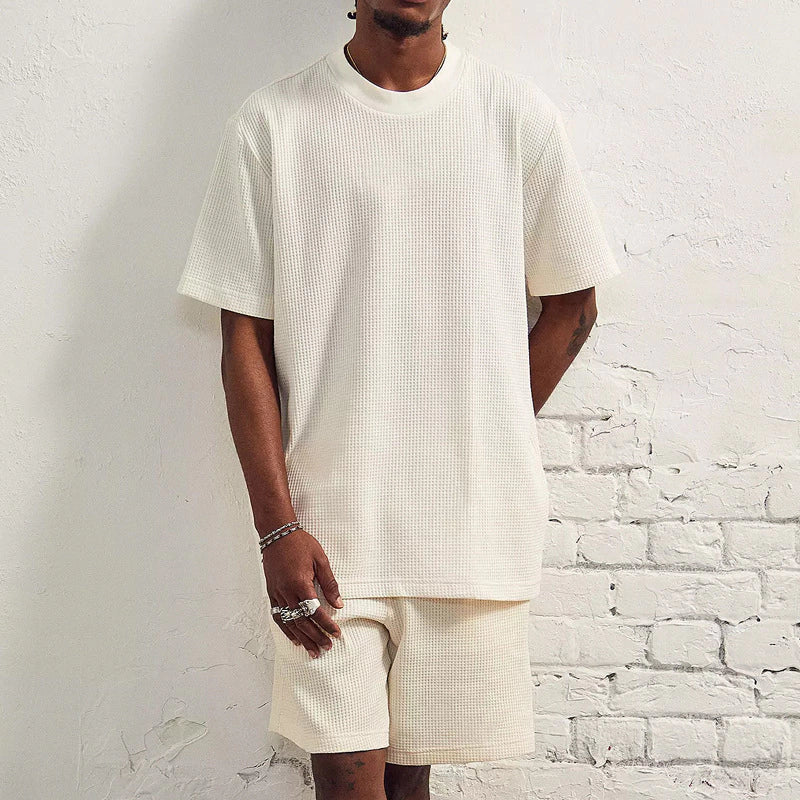 T-shirt e pantaloncini casual in maglia beige da uomo