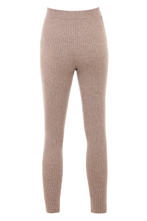 Cardigan Barley a grana grossa realizzato in lana naturale con bralette e leggings