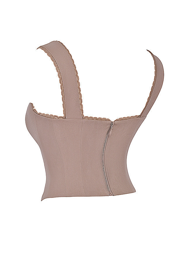 Corsetto in pizzo a fungo e maxi gonna