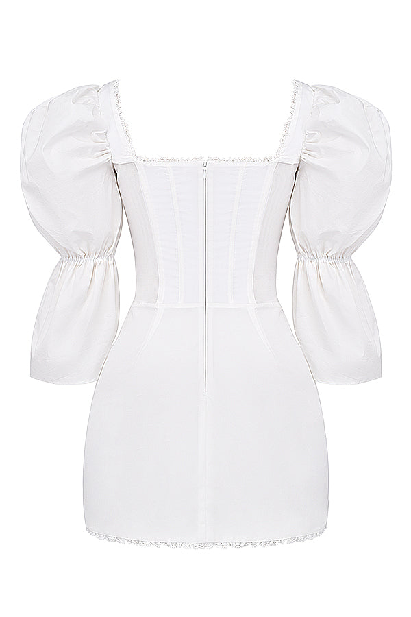 Abito corsetto bianco con maniche a sbuffo
