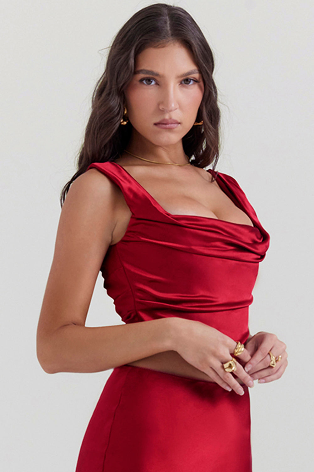 Corsetto e gonna rosso rubino