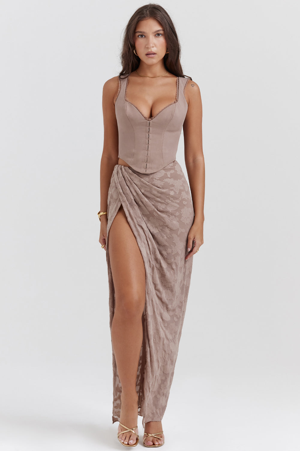Set di corsetto a forma di fungo con finiture in pizzo e maxi gonna