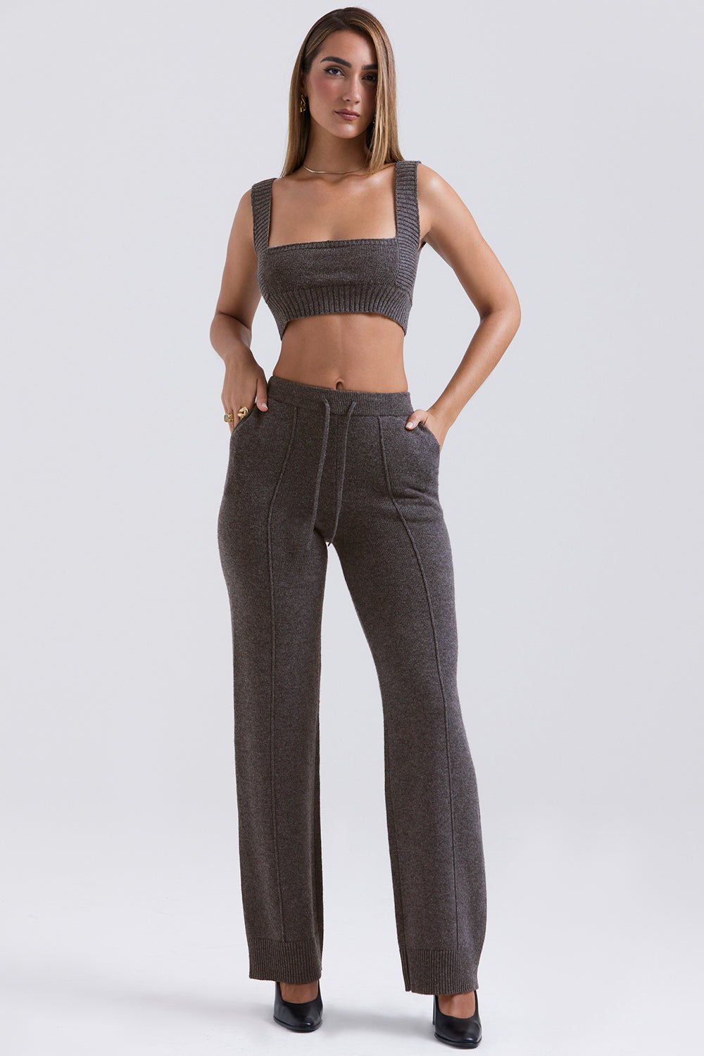Bralette in misto cashmere color antracite con pantalone